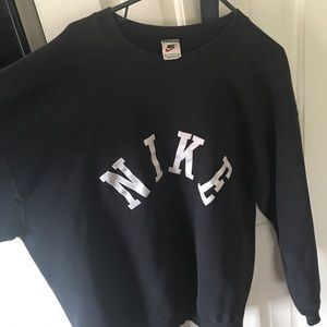 Old style. Nike sweat shirt. Black.